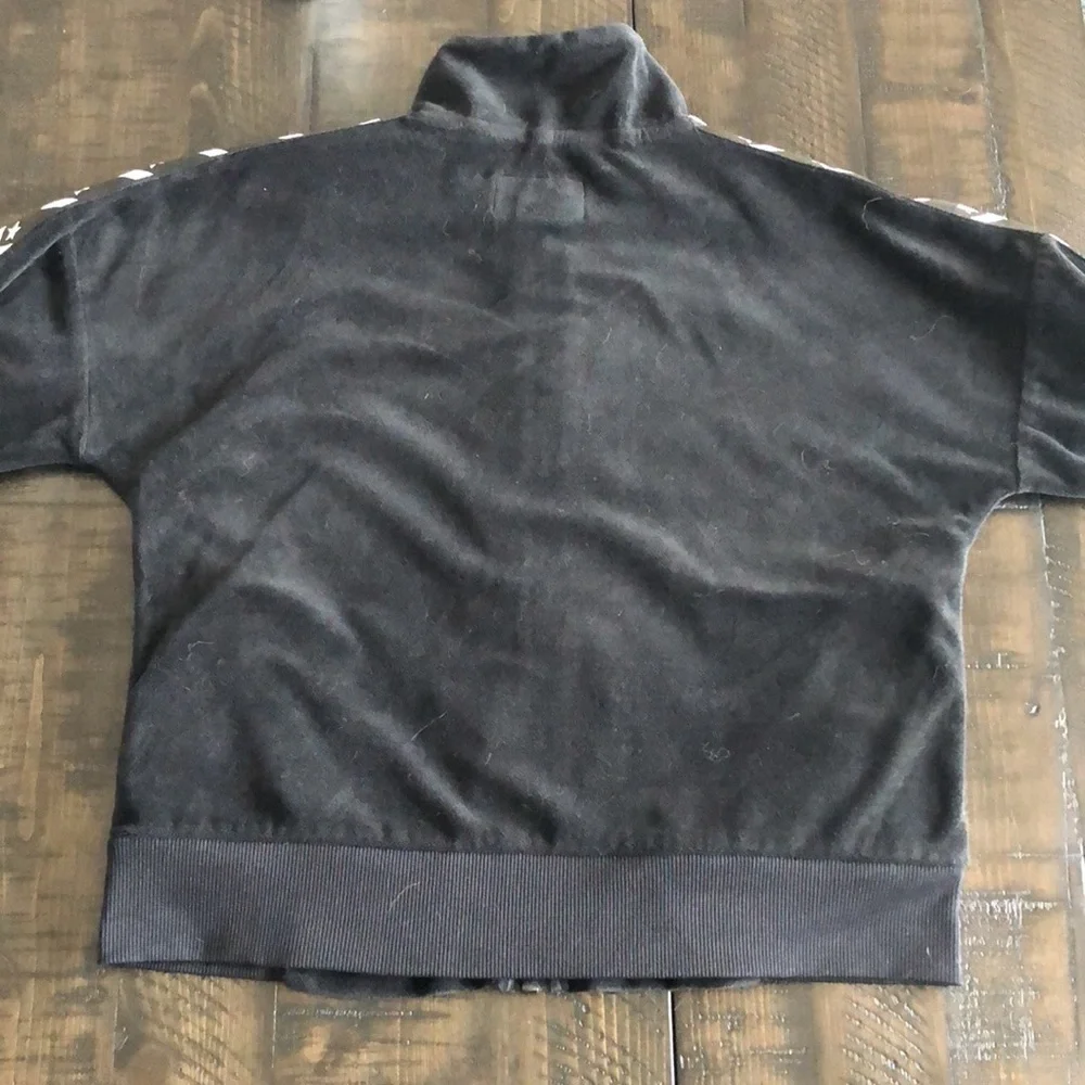 Converse velvety jacket